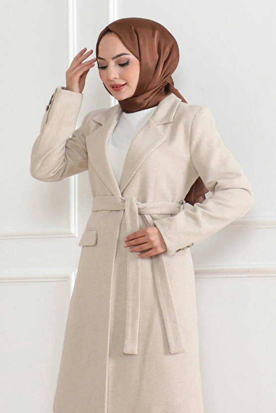Kadın Kaşe Kaban – Uzun Boy Kruvaze Yaka, Kuşaklı Tesettür Kışlık Kaban, Astarlı Şık Yünlü Dokuma Ov