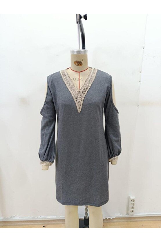 Kadın Uzun Kollu Omuzdan Açık V Dantel Yakalı Mini Waffle Elbise