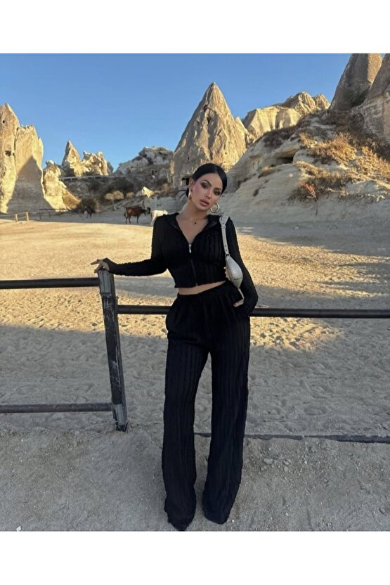 VİBE UNİCO Kadın Uzun Kollu Parmak Geçme Ve Fermuar Detay Kısa Ceket Ve İspanyol Paça Pantolon Ikili