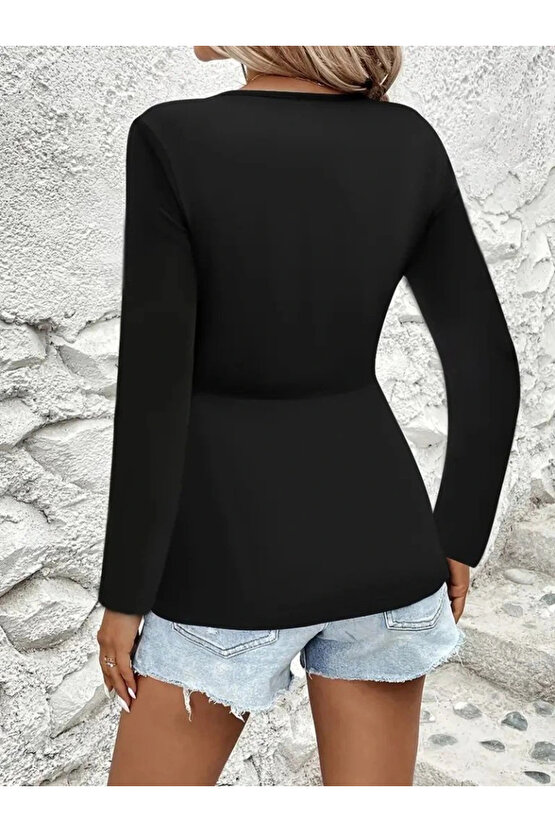Kadın Uzun Kollu Dekolteli Sarmal Detaylı Viskon Bluz