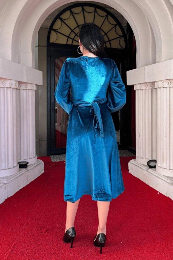 Kadın Uzun Kollu V Yaka Kuşak Dahil Kadife Kumaş Midi Boy Elbise