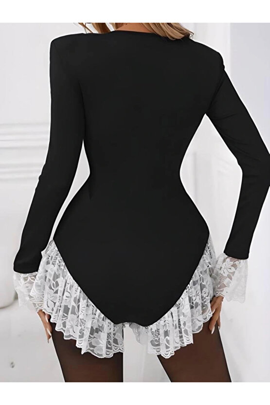 Kadın V Yaka Uzun Kollu Gizli Fermuar Dekolte Ve Dantel Volan Detay Mini şort Tulum