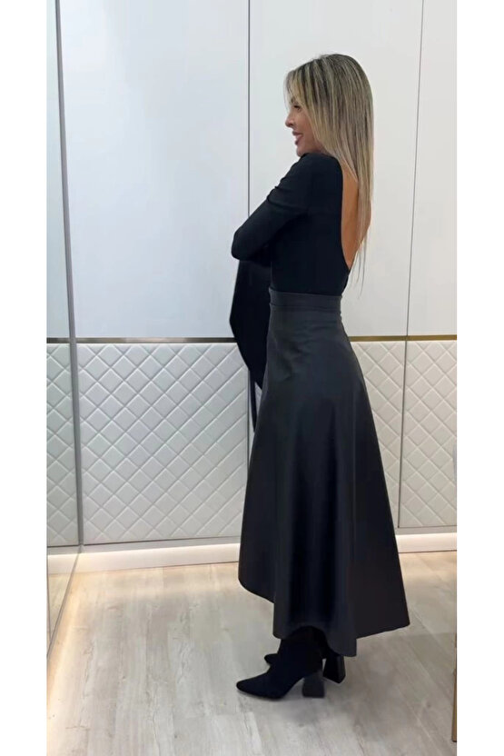 Kadın Belden Kuşaklı Uzun Deri Etek