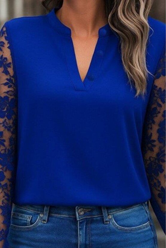 Kadın Uzun Kollu Yaka Düğme Detay Güpürlü Kol Krep Bluz