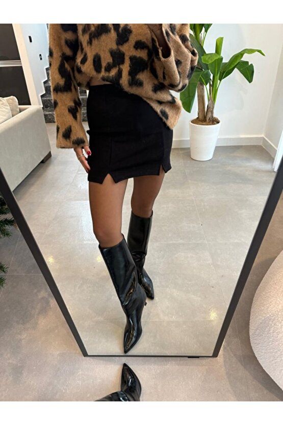 Kadın çift Yırtmaç Detaylı Mını Etek