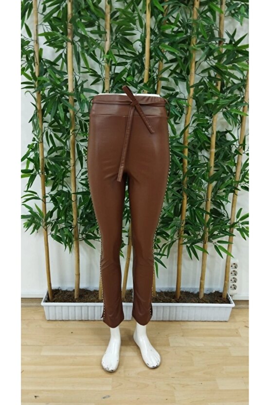 Kadın Yüksek Bel Yanlardan Incili Yırtmaçlı Uzun Deri Tayt