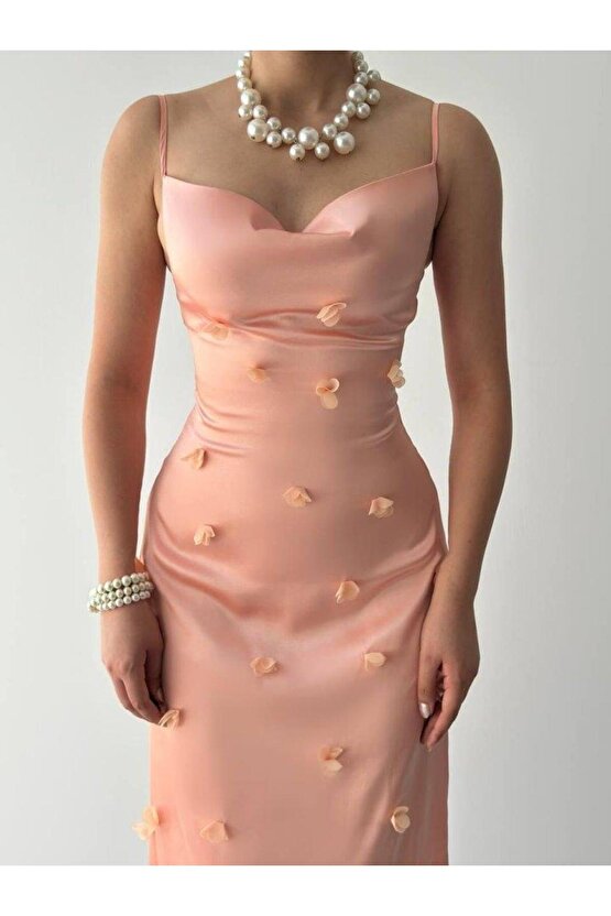 Dora Çiçek Detaylı Elbise