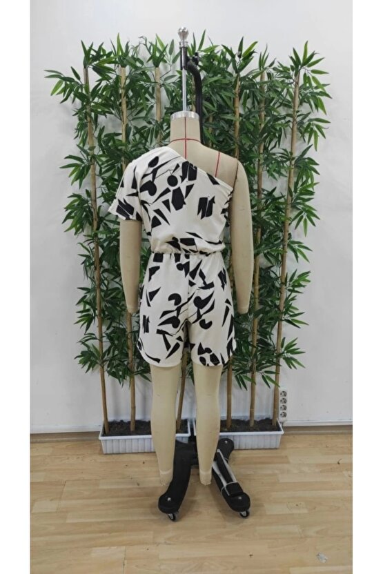 Kadın Tek Omuzdan Açık Beli Lastikli Desenli Süprem Tulum