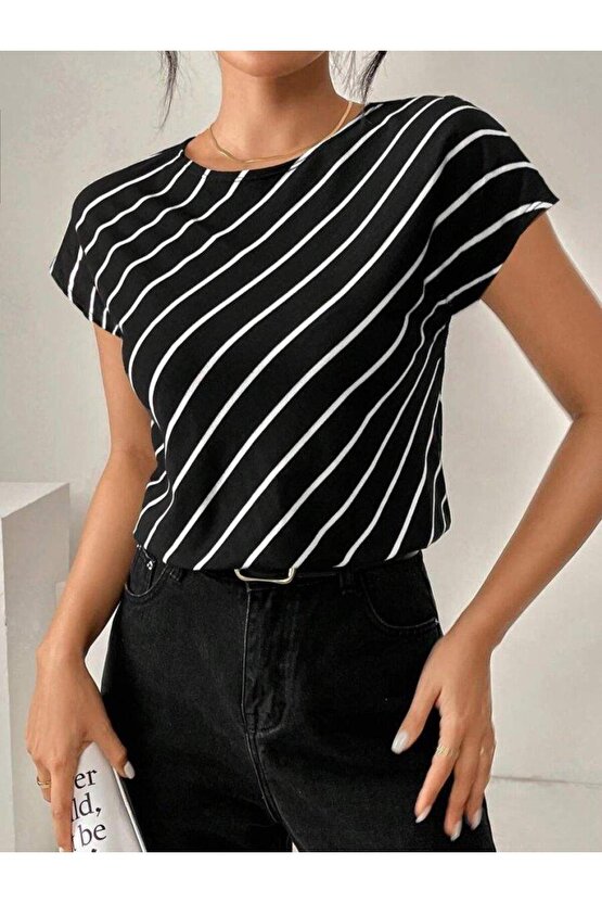 Kadın Kısa Yarasa Kollu Bisiklet Yaka çizgi Desenli Atlas Bluz