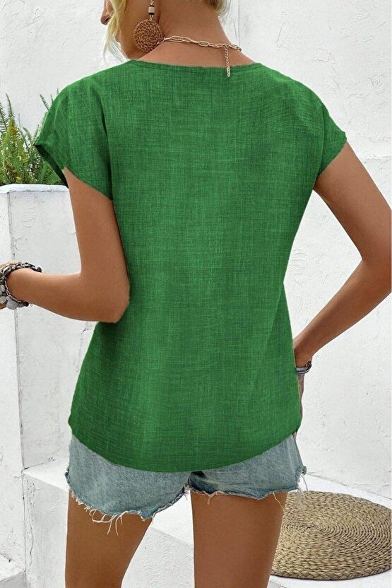 Kadın Kısa Kollu V Yakalı Düğmeli Keten Bluz