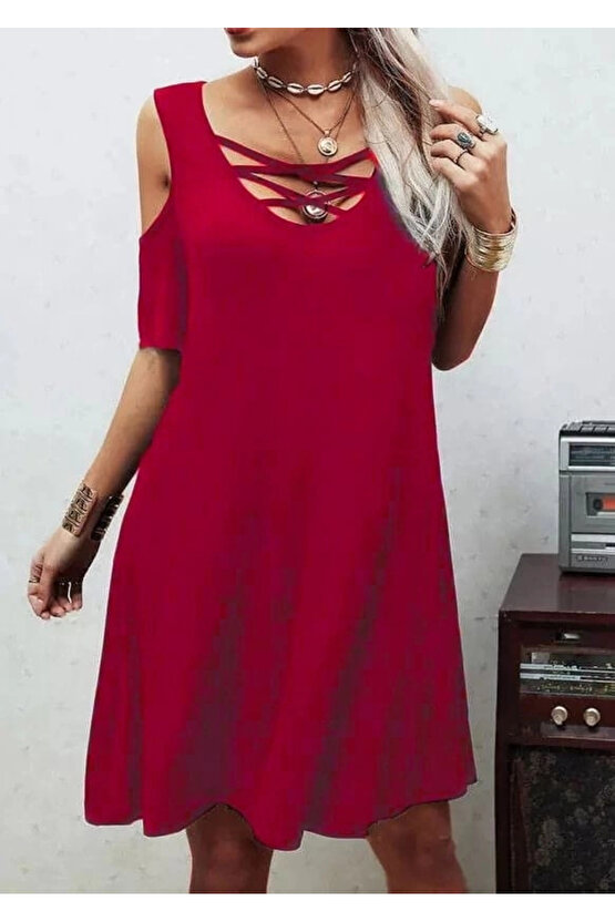 Dekolteli Bağcık Detay Viskon Kumaş Elbise