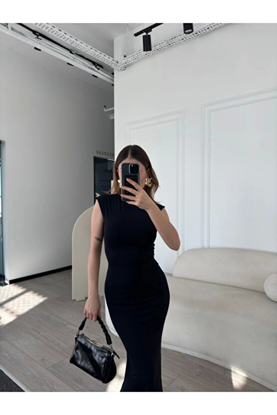 Kolsuz Uzun Likralı Elbise - Siyah