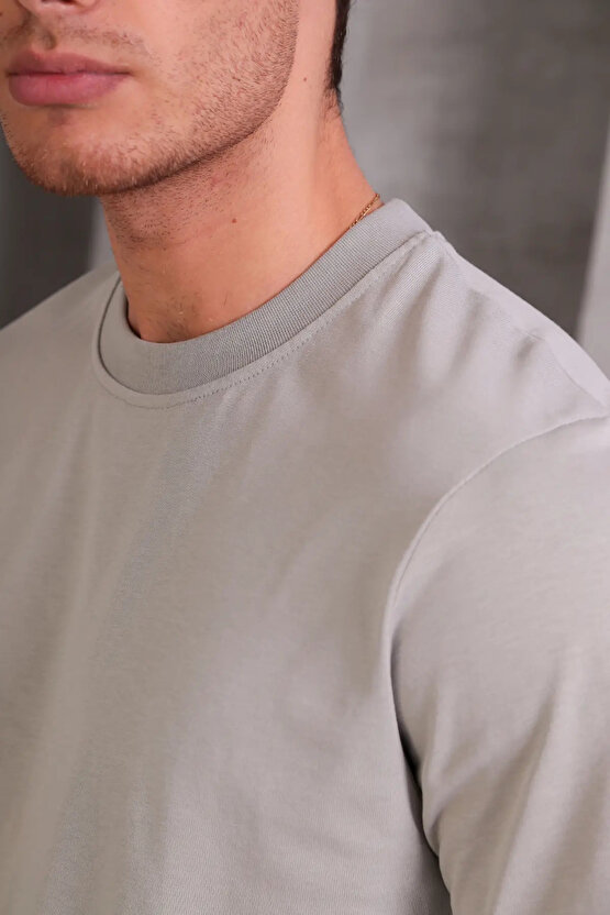 Erkek Relax Fit Bisiklet Yaka %100 Pamuk Rahat Kesim Basic Tişört