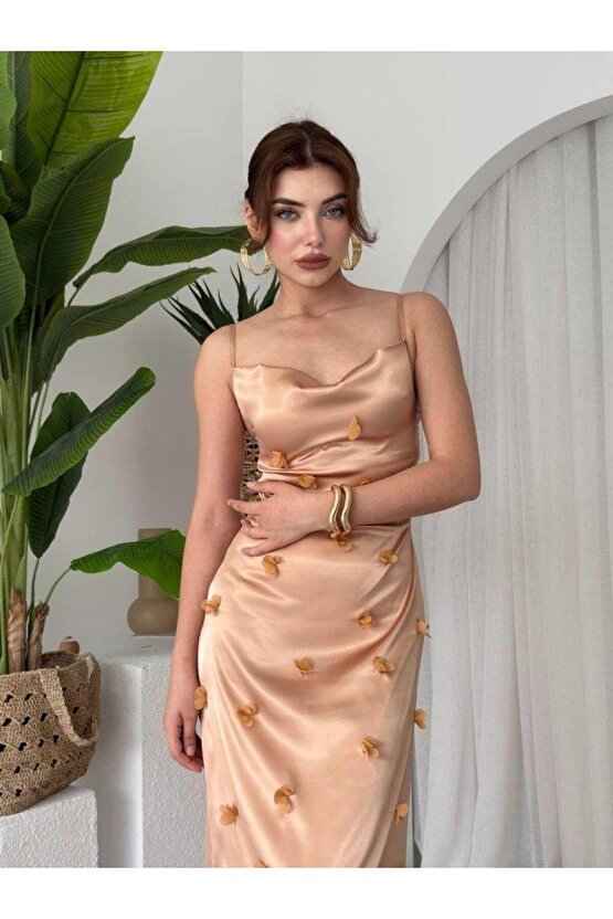 Dora Çiçek Detaylı Elbise