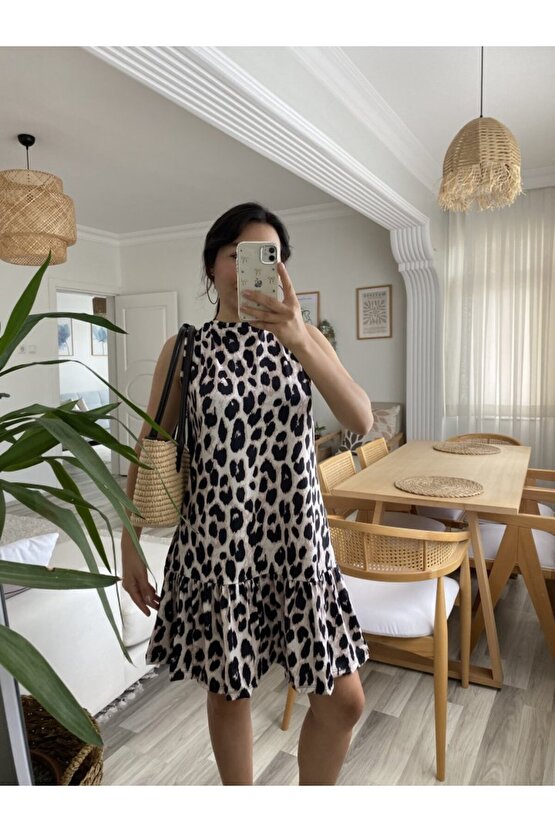 Gökyüzü Moda Kadın Kolsuz Sırttan Bağlamalı Fırfırlı Leopar Desenli Süprem Elbise