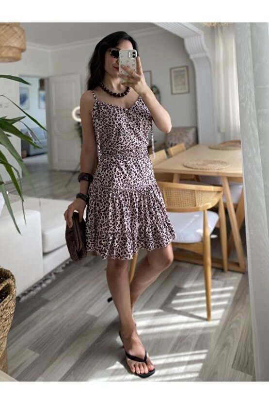 Gökyüzü Moda Kadın Askılı V Yaka Beli Pileli Leopar Desen Eteği Fırfırlı Süprem Elbise
