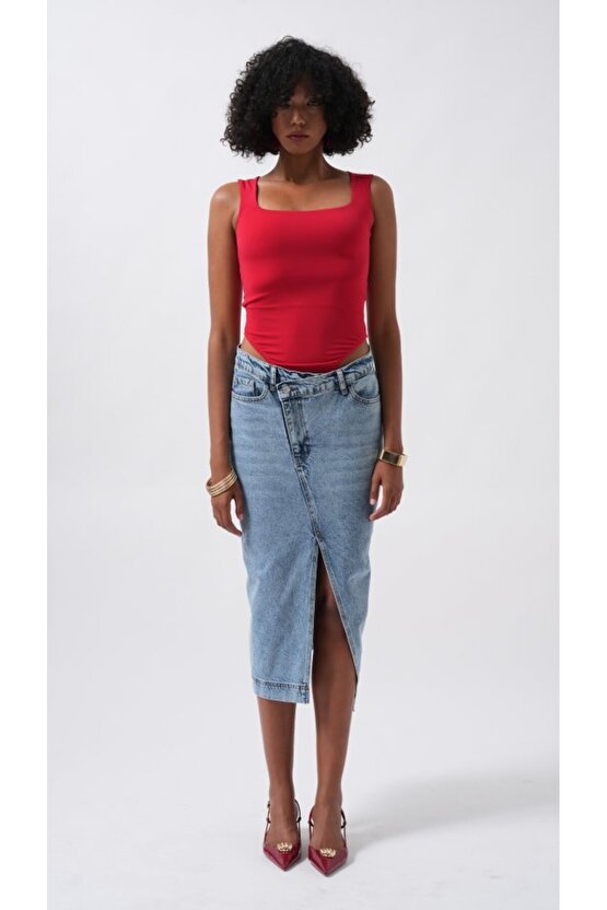 Gökyüzü Moda Kare Yaka Kalın Askılı Bodysuit