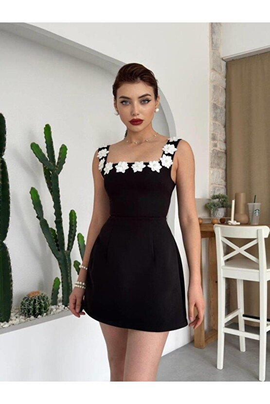 Alyosa Çiçek Detaylı Elbise