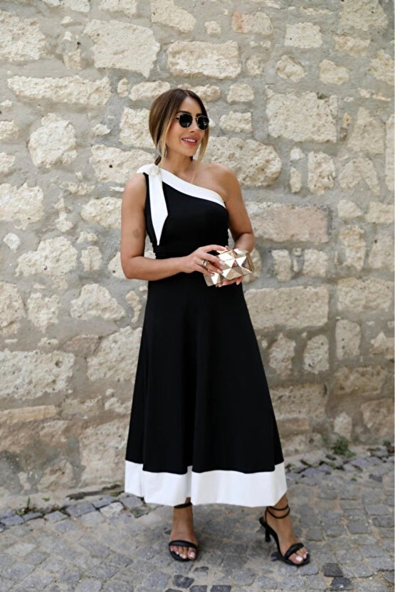 MDB Kadın Tek Omuzu Açık Omuzlardan Kurdela Detaylı çift Renkli Ithal Krep Elbise