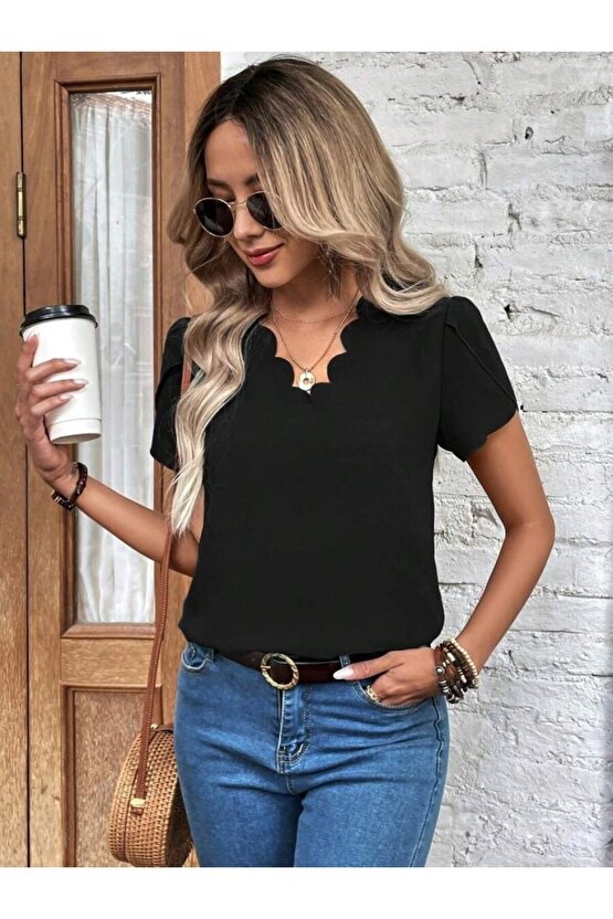 Gökyüzü Kadın Kısa Kollu Lazer V Yakalı Ithal Krep Bluz