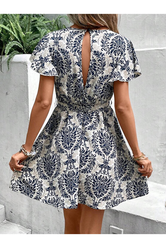 Gökyüzü Moda Kadın Kısa Kollu V Yakalı Beli Kuşaklı Desenli Sofya Elbise