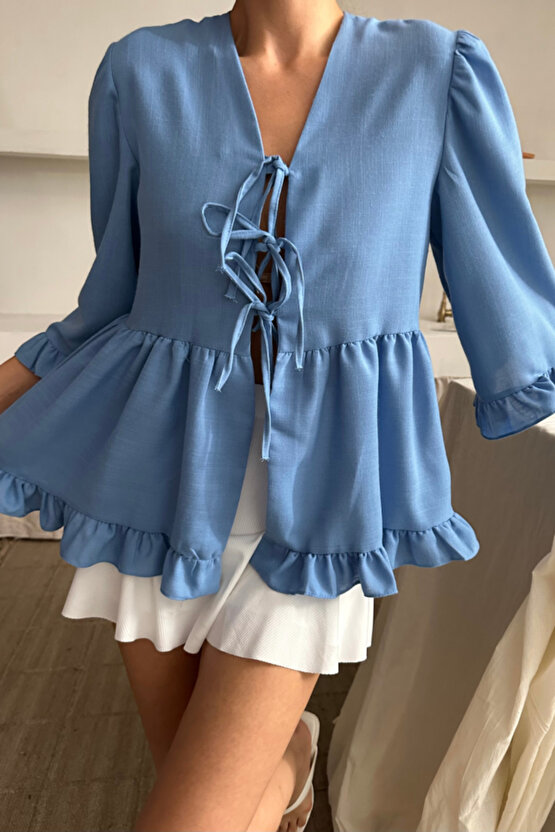 Gökyüzü Moda KETEN BLUZ ÖNDEN BAĞLAMALI FIRFIR DETAYLI - Mavi