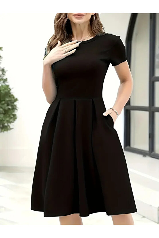 Gökyüzü Moda Kadın Kısa Kollu Bisiklet Yaka önden Pile Detaylı Janjan Krep Elbise