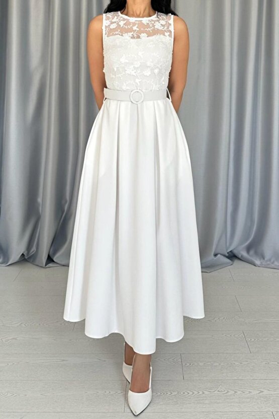 Gökyüzü Moda Beyaz Önü Dantel Detaylı Kemerli Elbise