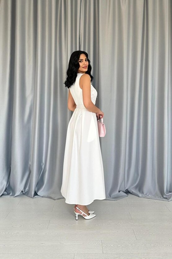 Gökyüzü Moda Beyaz Önü Dantel Detaylı Kemerli Elbise