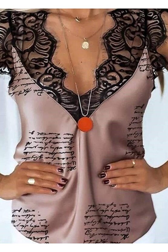 Gökyüzü Moda Kadın Mektup Desenli Dantel Detaylı Mikro Kumaş Bluz