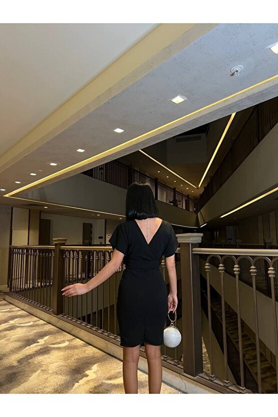 Gökyüzü Moda Kadın Dalgıç Krep V Yaka Ve Sırt Dekolte Detaylı Elbise