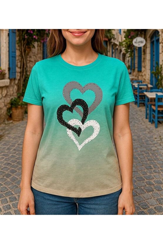 Kadın Kısa Kollu Bisiklet Yaka Kalp Baskılı Süprem Bluz