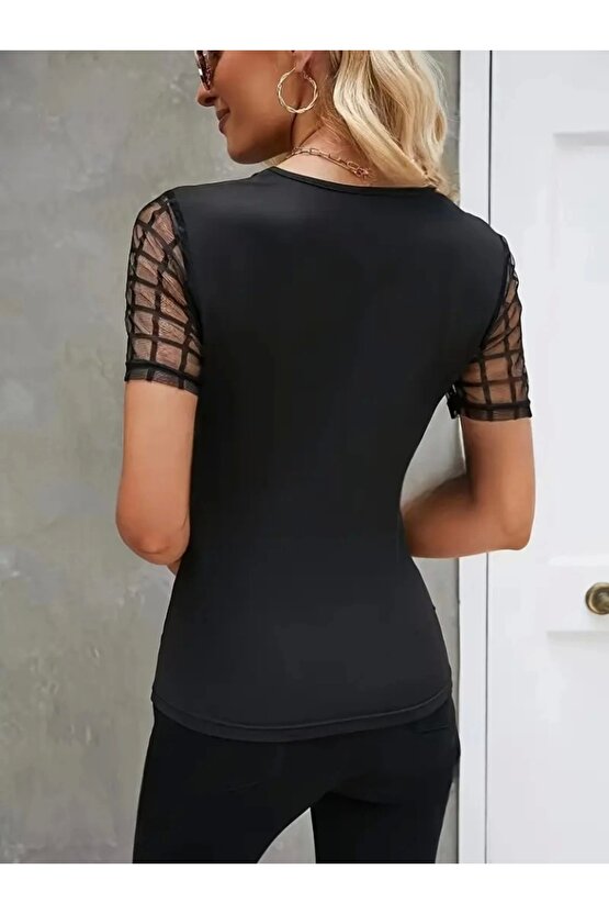 Kadın Kısa Kollu Yakası Açık Damla Ağ Tül Detaylı Viskon Bluz