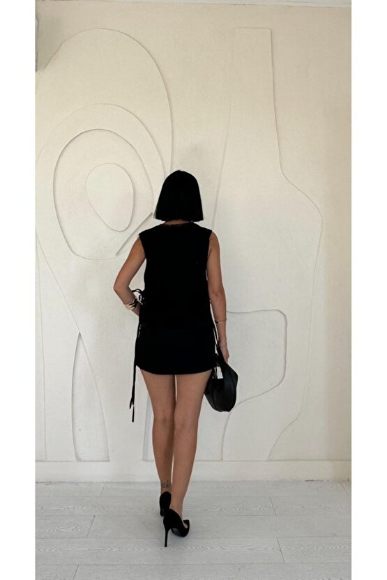 eyesof Siyah Yanları Bağcıklı Yelek