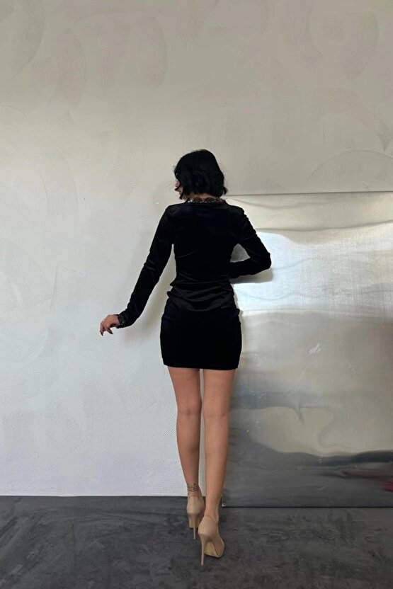 iyah Yaka Ve Kol Dantelli ini Elbise