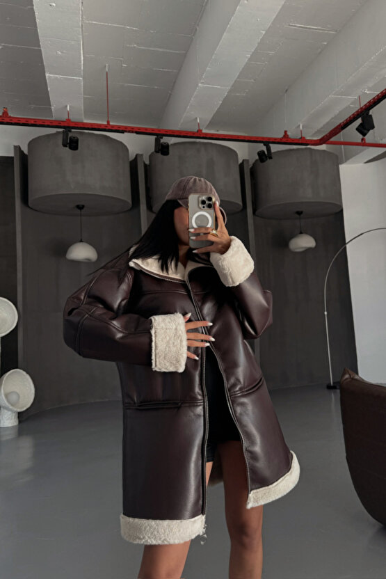 Gökyüzü Moda DERİ MONT KOL VE YAKA PELUŞ KAPAKSIZ CEP DETAYLI - Kahverengi