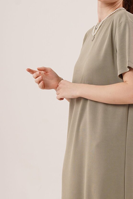 Gökyüzü Moda Yırtmaç Detaylı Kısa Kollu Salaş Maxi Yağ Yeşili Elbise