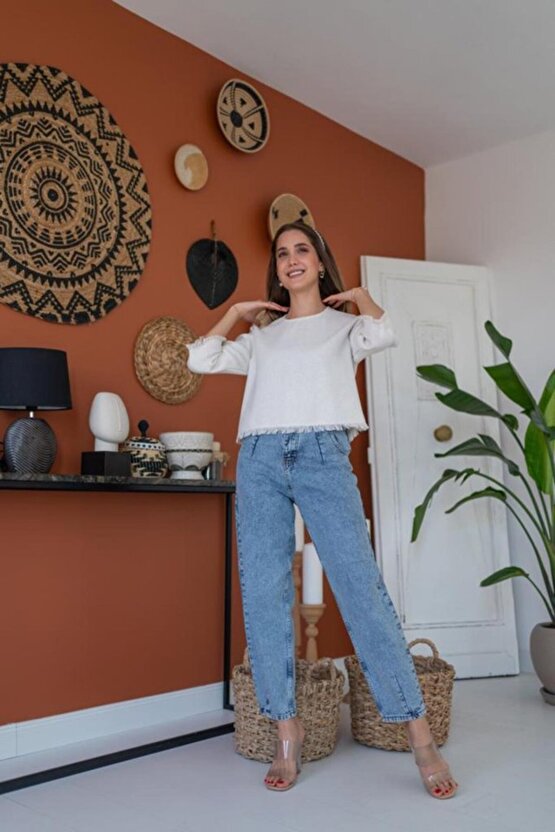 Gökyüzü Moda Beyaz Püskül Detaylı Bluz