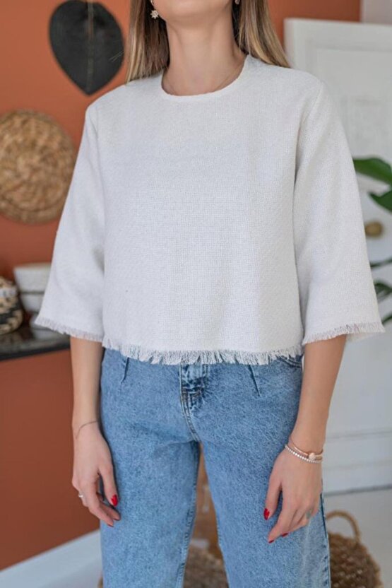 Gökyüzü Moda Beyaz Püskül Detaylı Bluz