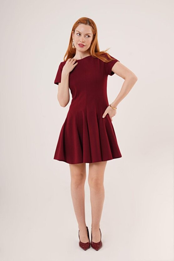 Gökyüzü Moda Önden Dikiş Detaylı Çan Model Bordo Elbise