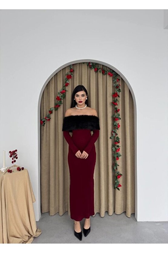 Gökyüzü Moda Bestia Straplez Tüy Detaylı Elbise