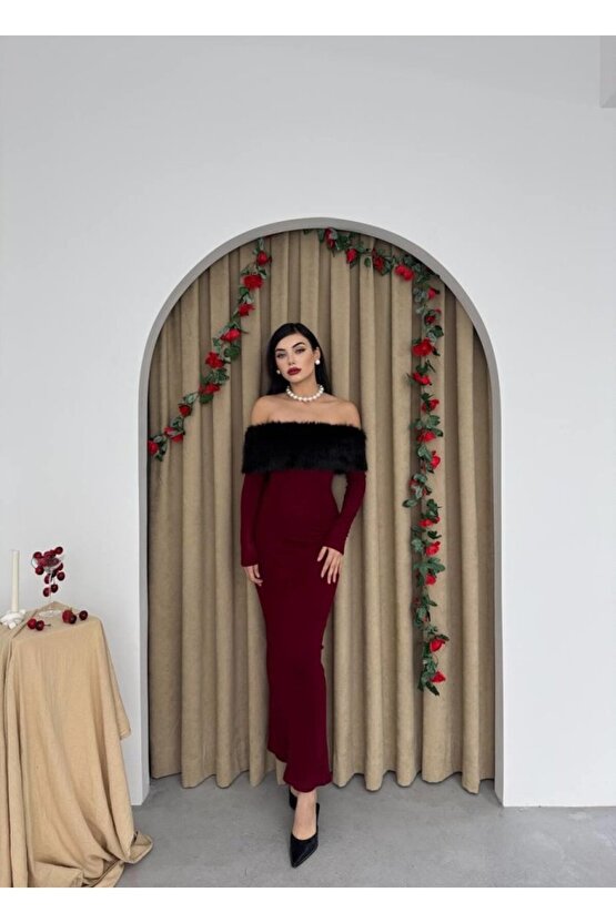 Gökyüzü Moda Bestia Straplez Tüy Detaylı Elbise