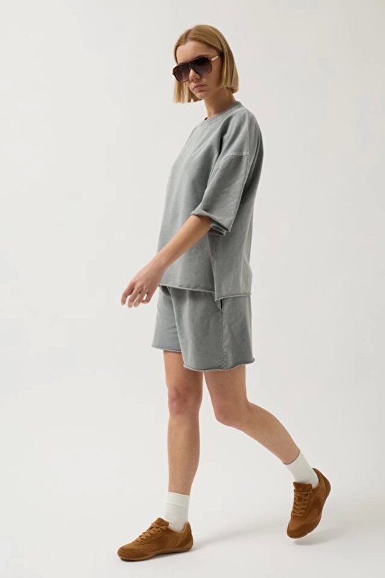 Oversize Lazer Kesim Bisiklet Yaka Thirt