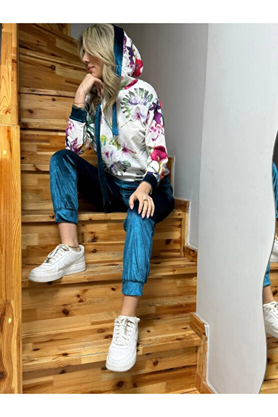 MDB Kadın Kadife Kumaş Uzun Kollu Kapüşon Detay çiçek Baskılı Sweat Ve Pantolon Ikili Takım