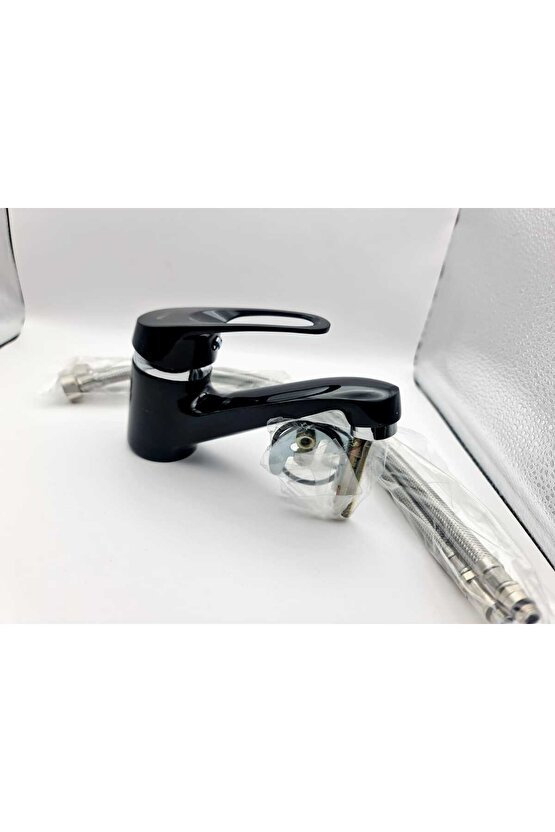 Siyah Lavabo Bataryası