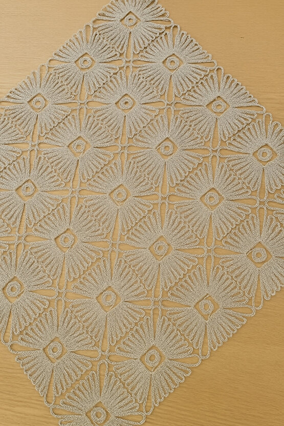 Fransız Dantel Detaylı Tek Kare Runner, Masa Üzerine Runner, Masa Örtüsü