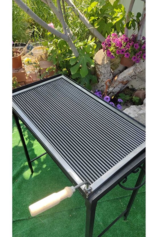 Ayaklı Demir Mangal 40x70 Yerden Yüksekliği 75 Cm Seyyar Portatif Mil Izgara AĞIR VE BÜYÜK