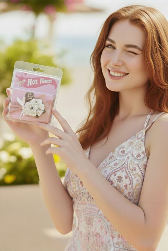 Love Flowers Sevgiliye Özel Hediye Beyaz Gül Minik Buket