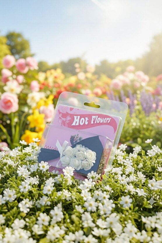 Hot Flowers Özel Tasarım Çiçekli Koleksiyon Ürünü Beyaz Gül Buketi Sevgiliye Hediye Minik Buket