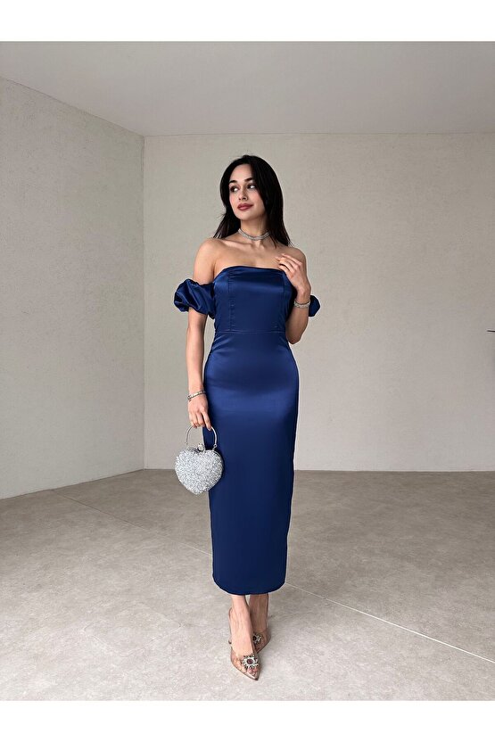 Straplez Kol Detaylı Yırtmaçlı Midi Boy Lacivert Şifon Elbise